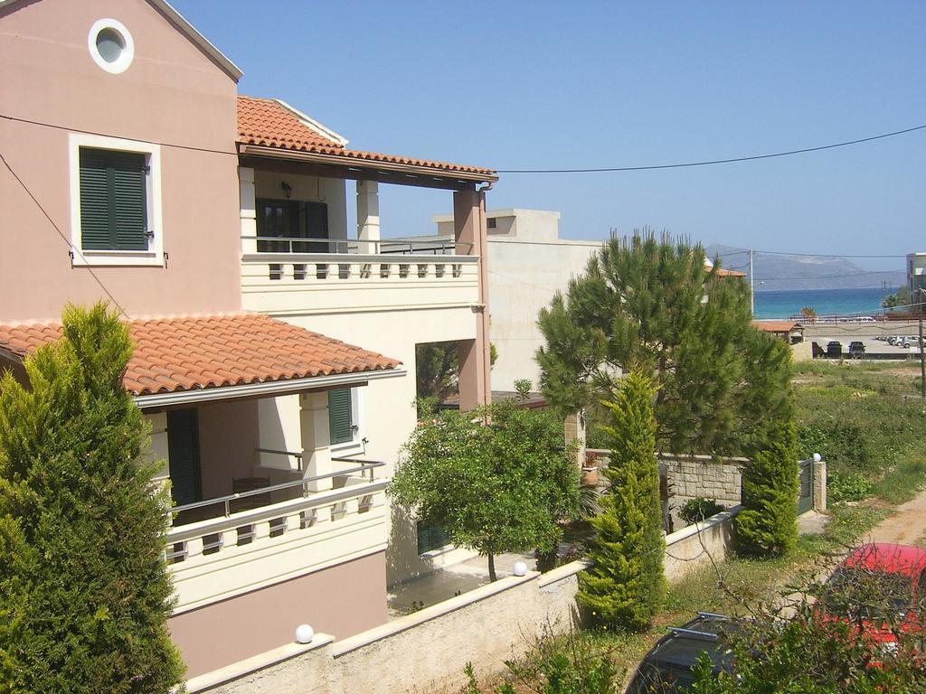 Villa Alimedon Almirida Buitenkant foto